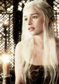 stormbornvalkyrie:  ♕  Khaleesi of the Great Grass Sea