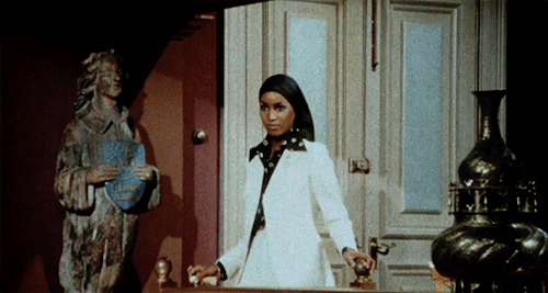 movie-gifs:Teresa Graves as Countess Vampira in Vampira (1974) dir. Clive Donner