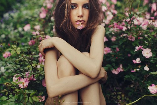 https://amazinggirlsphotos.tumblr.com/post/154548378590