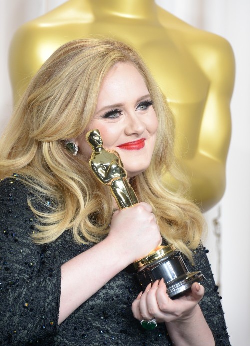 adelexlondon:  HQ: 24 February - Adele, Paul Epworth and Richard Gere pose in the press room during the Oscars.  