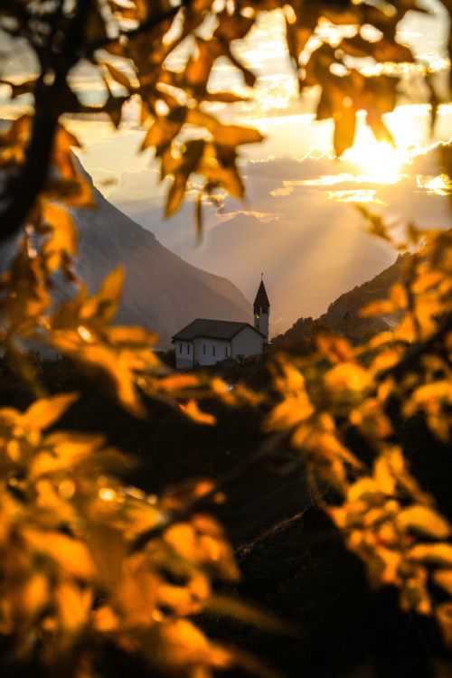 wanderlusteurope:  Dreamy Swiss village