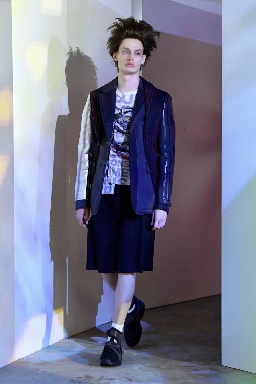 men should wear skirts!COMME DES GARCONS HOMME PLUS SS21