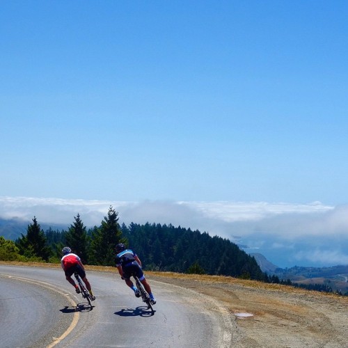 missioncycling: @bobindig and @thomcd513 descending #mttam today. All down hill to pancakes and burg