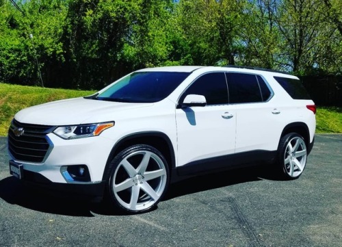 2019 Chevrolet Traverse on CW6 by @rimsourcemotorsports #Concavo #ItsALifeStyle https://www.instagr