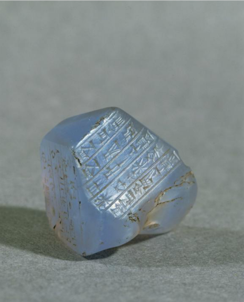 mostlydeadlanguages: These precious stones inscribed with cuneiform are in the Louvre’s collec