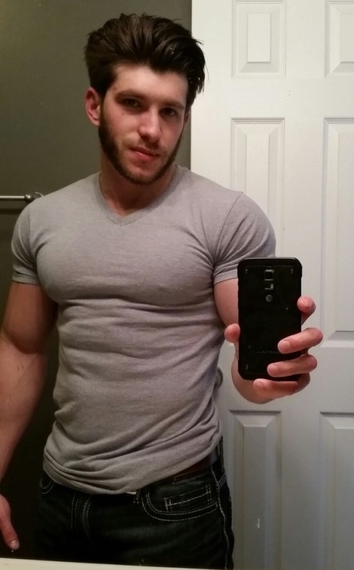 People Always Stare When They See My Muscles Stretching The Seams