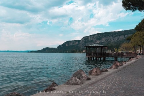 Il mio paese è là dove passano le nuvole più belle. (Jules Renard) ☁️⛅☁️ Oggi il cielo era uno spett