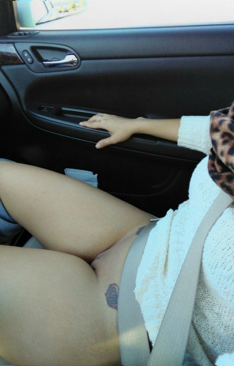 ynglatinmilf:  Riding around in the fo’ door sits low enough for anyone to see!!!!!!! showing my fresh waxed Latin milf kitty  Please reblog and follow Ynglatinmilf.tumblr.com
