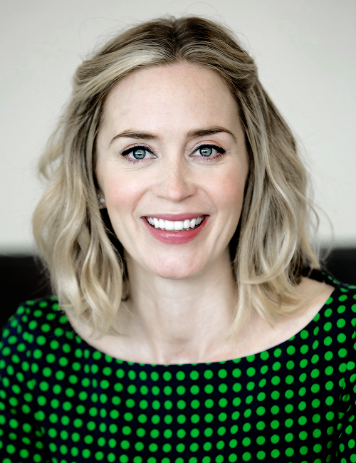 breathtakingqueens:  Emily Blunt  || &quot;The Girl On the Train&quot; Press Confe