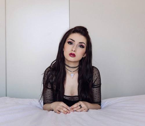 s00tball: Vacant stares ☁️ Photo by @nealwalters_