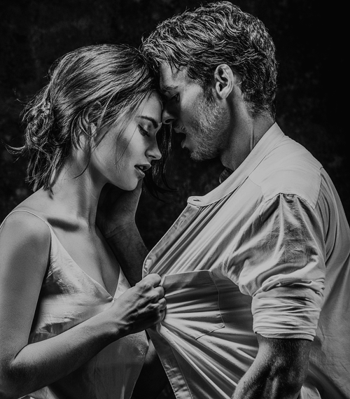 Richard Madden and Lily James as Romeo and Juliet