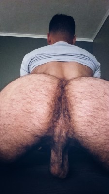 barebearx:  ~PLEASE FOLLOW ME ** 😊😊😊🐼 ♂♂OVER 43,000   FOLLOWERS   (Thank You)   ~~~~~~http://barebearx.tumblr.com/ **for HAIRY men &amp; SEXY men**http://manpiss.tumblr.com/ **for MANPISS FUN **                  ~~~~~~~~~~~~~~~~~