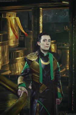 cosplay-photography:  Loki in Asgard by TheIdeaFix