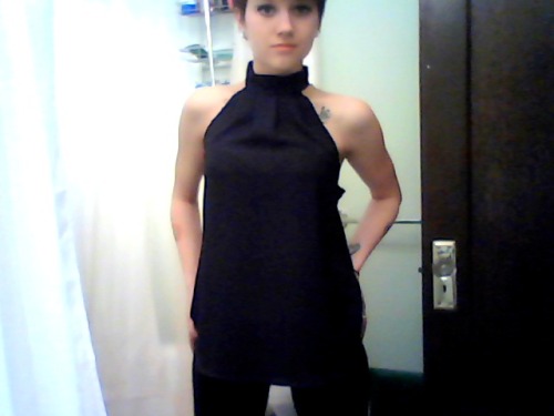 lolacordelia:  wearing this instead.