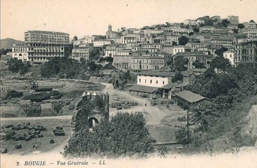 Anciennes cartes postales de la ville de Bgayet (ⴱⴳⴰⵢⴻⵜ), en Kabylie. Old postcards of the city of B