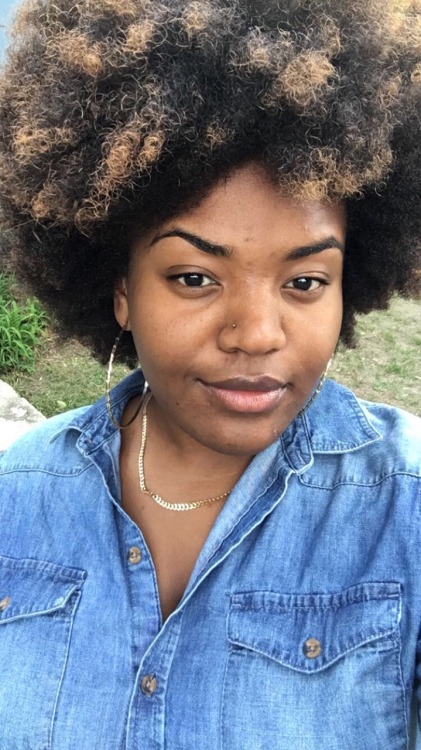 90svigilante:  “As I began to love myself I freed myself of anything that is no good for my health – food, people, things, situations, and everything that drew me down and away from myself. At first I called this attitude a healthy egoism. Today I