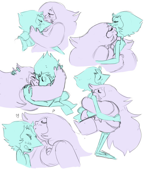 tryingmomentarily: ahhh i forgot how much i love drawing them <33