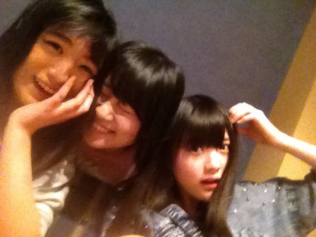 girls48:  So, the girls are having fun~