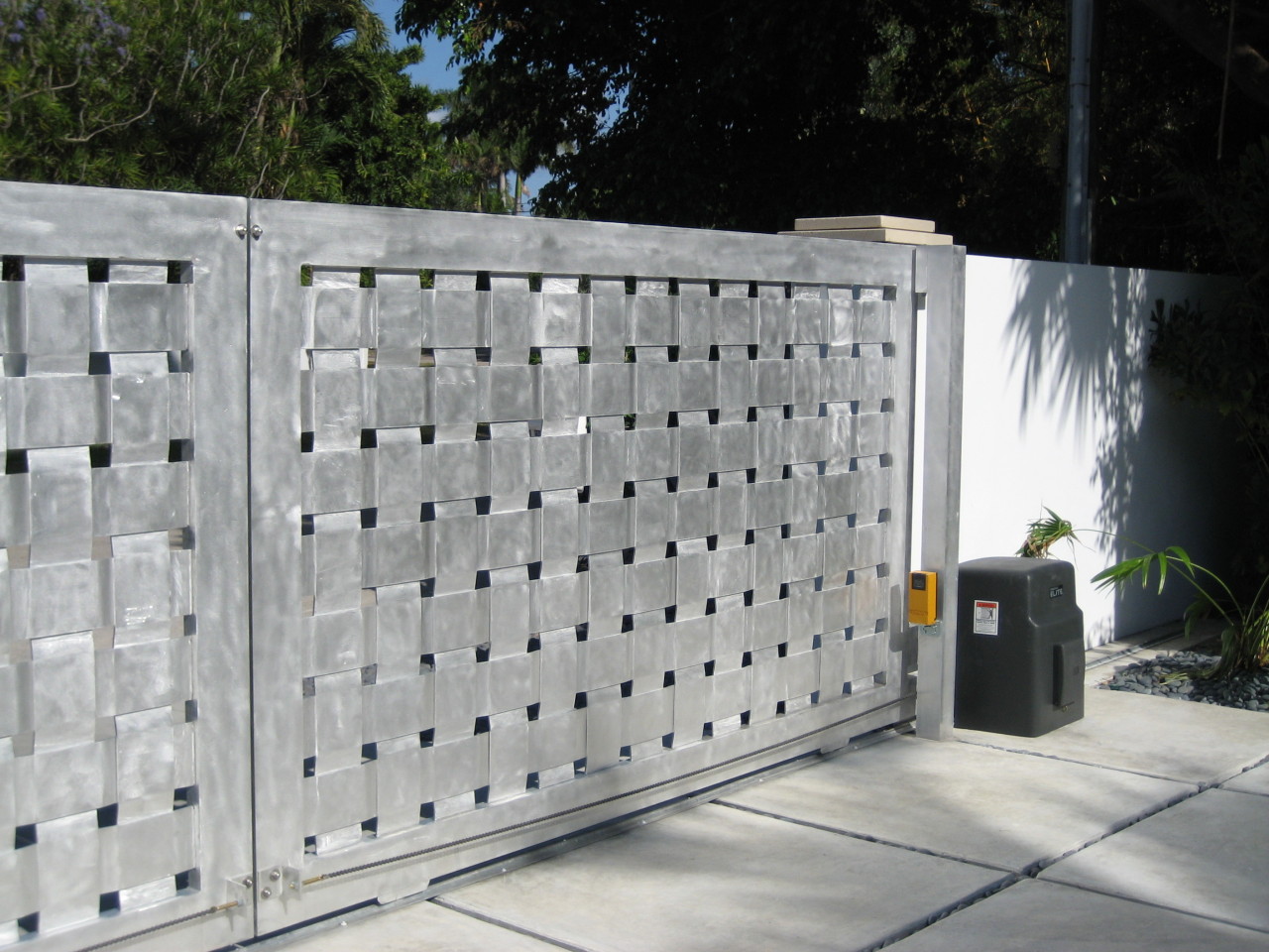 If your driveway gate is malfunctioning or if you’d like a new   one - call us!