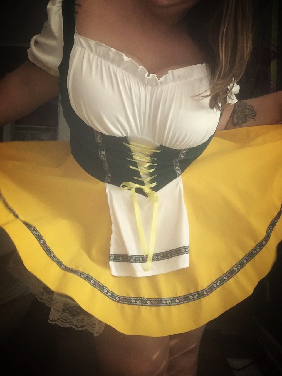 acurvygirlinpink:  Happy Halloween! Anyone need a beer? Was going to wait till tomorrow