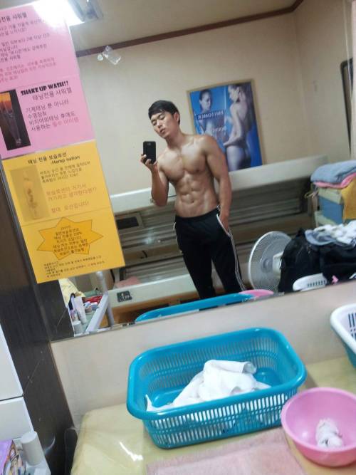 gaykoreandude.tumblr.com/post/113317110198/