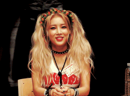exidorks:  adorable princess yubin showing off her very skillful wink // (x)
