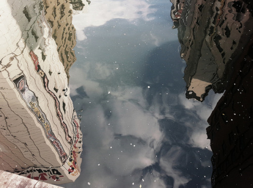 chihaku:  Sky in the river, by heydays on Flickr.