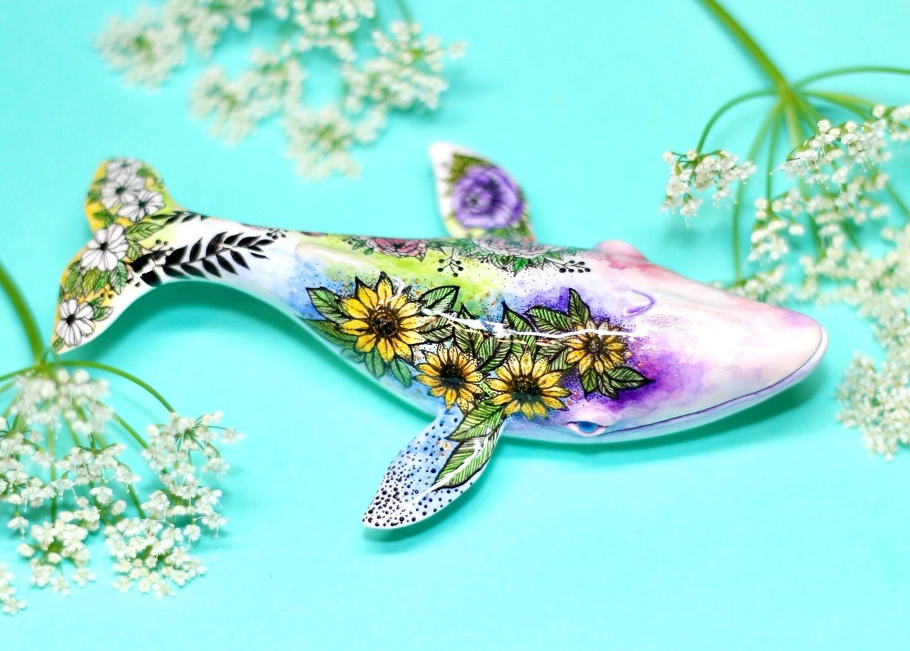 sosuperawesome:  Whale FigurinesFox Luu Creations on EtsySee our #Etsy or #Whale