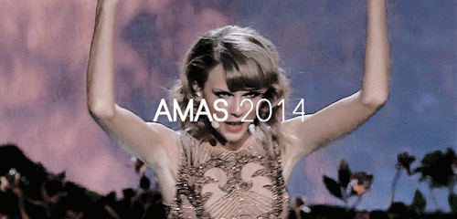 welcomedisstraction:  Taylor Swift + Blank Space performances