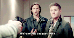 rainyhart:  deansass:  you just offended their culture, Dash  #dean has to check though#like ‘oh am i wearing flannel today’#meanwhile look at sam’s moment of silence#’this ignorant bastard#wouldn’t know fashion if it hit him in the face#looks