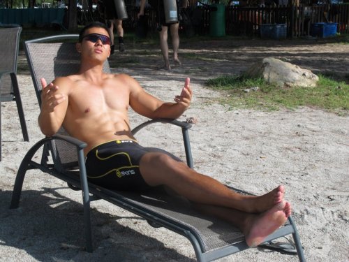 merlionboys:  Remember my earlier entry on the hunky train eye candy here? And so I’ve been told that we’ve caught a good one. This boy had already been featured on tumblr for quite some time! Dream come true to see your hunky eye candy topless isn’t