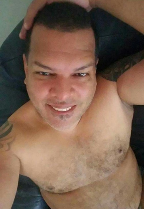 jay-braham:  #Chubbylicious were men celebrate their chubbyness … add us on Facebook or add me so I can add you #JayBraham