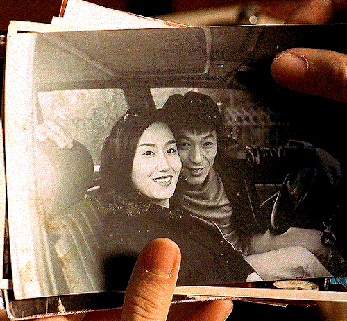 thejackalhasarrived:A TALE OF TWO SISTERS (2003)You know what’s really scary? You