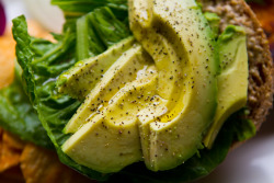 vegan-yums:  Easy Sweet Potato Veggie Burgers!