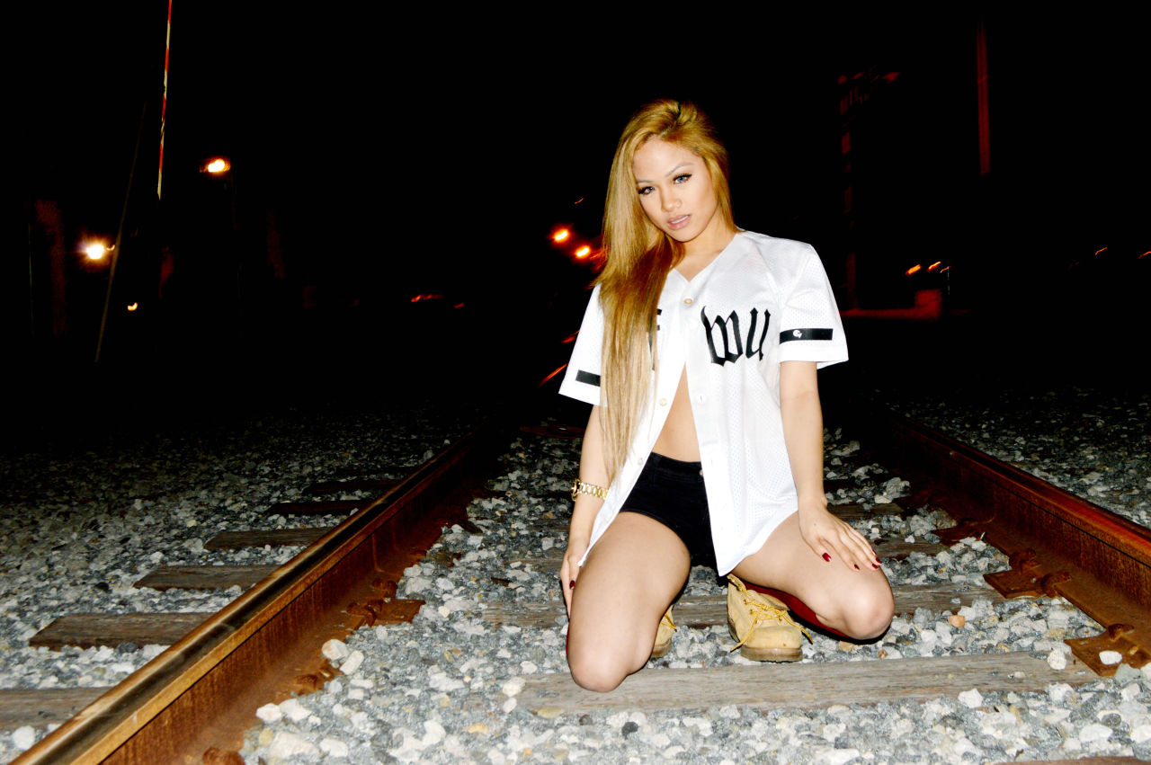 contravenevolcain:  IDFWU jerseys avaliable at www.contravene.us  model: trinhmagawayy.tumblr.com