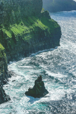 elvenlake:  The Cliffs II 