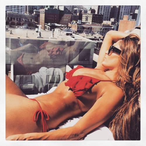 nikkibelladotcom:  🔥🔥🔥🔥 #nikkibella #fearlessnikki #fearlessuniversity #bellaarmy #beautiful #strong #fearless #queen – Photo posted by Instagram user @fearless_rollins at http://ift.tt/1PnZv9I