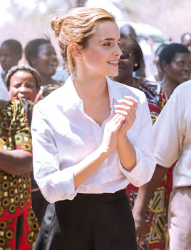 dailywatson:Emma WatsonVisiting Africa with UN Women in Malawi | October 10th 2016