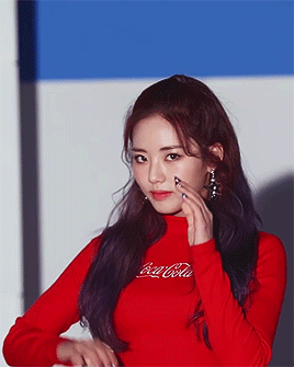 jihyo:park jiwon (for @themeremaid ♡ )