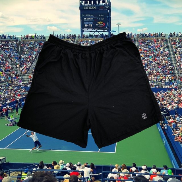 Early 2000’s Nike Tennis Court Shorts   Pockets for utility while playing & a back pocket as well. Tennis court logo at the bottom  Size XL          $40  #tennis #nike #y2k #summer #fashion #niketennis  (at Los Angeles, California) https://www.instagram.com/p/CeEs_iqP_tP/?igshid=NGJjMDIxMWI= #tennis#nike#y2k#summer#fashion#niketennis