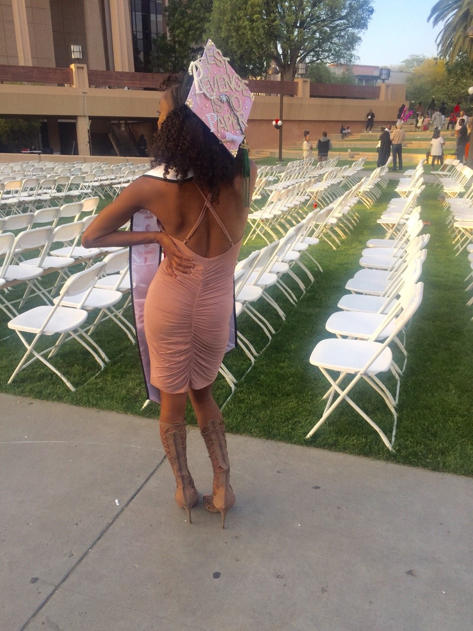 tiffanyaliyah:  Oh yeah, I graduated yesterday😁😁😁 