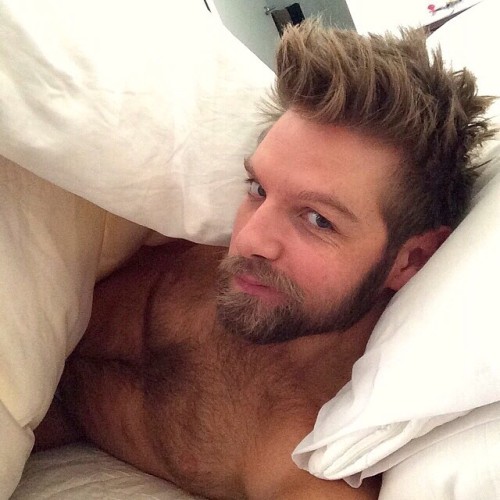 darylrickettsselfies:  Rise & Shine. 