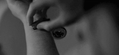 motherfucker-witch:  everyone want someone to love and help you