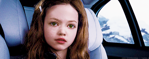 carlierenesmee:Renesmee Cullen AU: Born with Edward’s green eyes, and Bella decides to name her Eliz