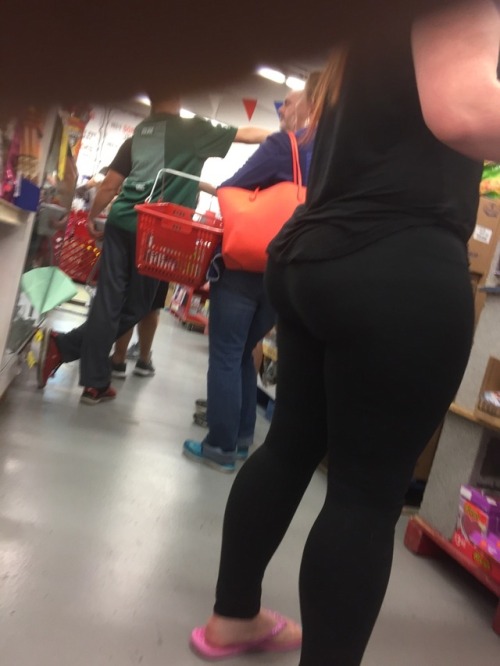 Porn photo bubblebuttcreepin:Bubble butt plump pawg