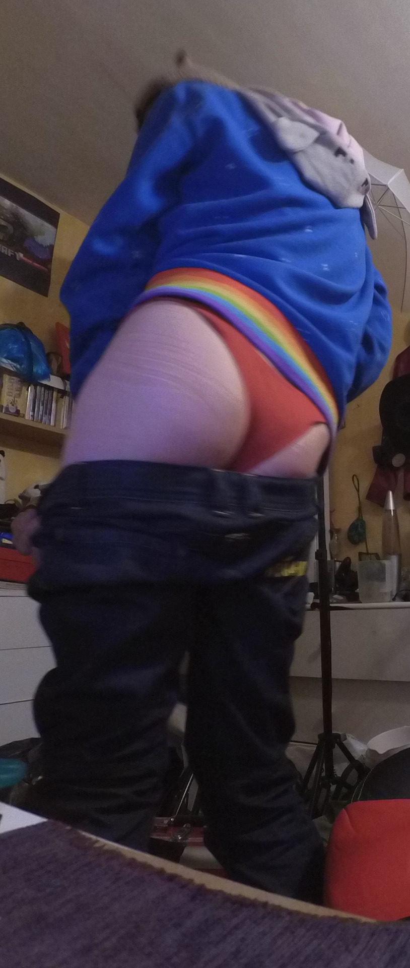 More pictures for the boyfriend. Excuse the lines on my butt - I was sitting on a