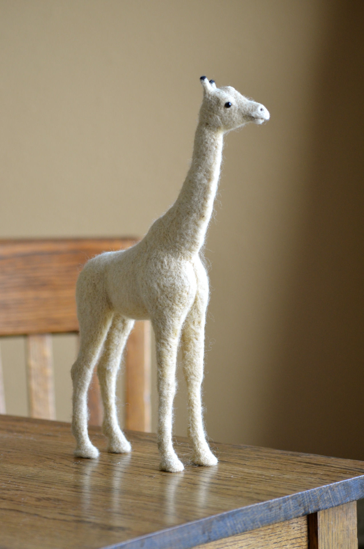 bearcreekfelting:  Needle Felting a Giraffe by Teresa Perleberg bearcreekfelting.com