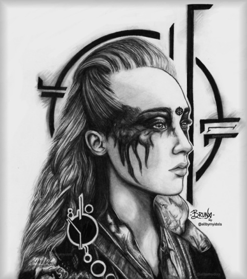 Alycia Debnam-Carey as Lexa. instagram: allbymyidols