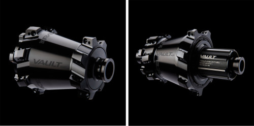 strange-measure:  First Look: Race Face Turbine R Wheelset and Vault Hub