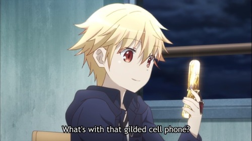 gilgglemesh:Ko-Gil ain’t playin when he pulls out his gold plated cellphone and mini ea keychainBonu